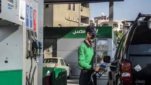 محطات البنزين