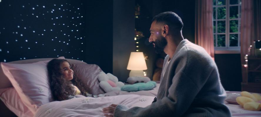 محمد صلاح وابنته كيان في إعلان برنامج ”بيبسي ستارز” الجديد