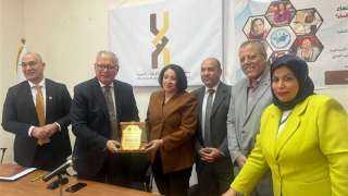 اتحاد الإعلاميين الإفريقي الآسيوي يكرم الدكتورة ليلي موسى بدرع التميز اتحاد الإعلاميين الإفريقي الآسيوي يكرم الدكتورة ليلي موسى بدرع التميز