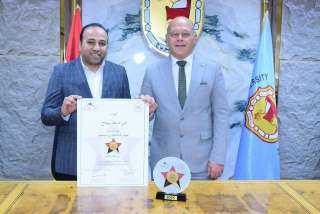 سوهاج الجامعى منارة صحية وتعليمية فى صعيد مصر يقودها ”النعماني ”