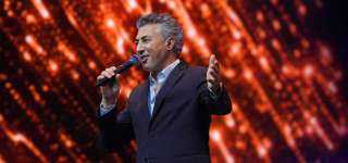 صوت الأردن الفنان عمر العبداللات يشارك في مهرجان Joy Awards