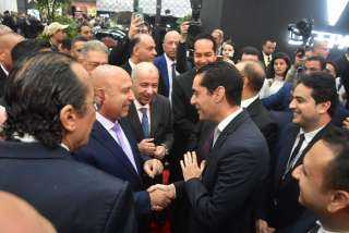 وزير الصناعة والنقل يزور جناح ”شيرى” بمعرض ”أوتومورو” 2026