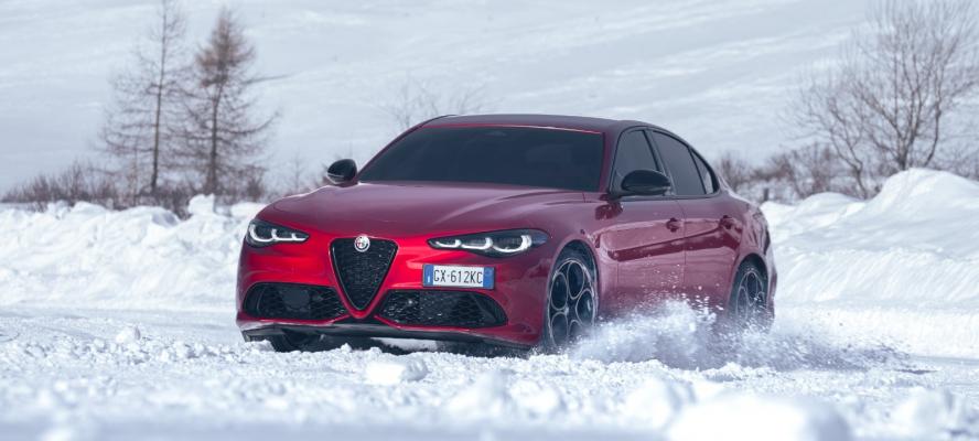 75 عامًا من الدفع الرباعي للعلامة المميزة Alfa Romeo