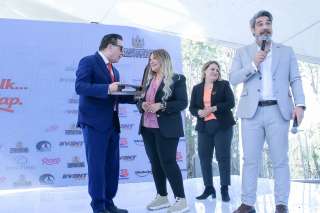 مدحت شلبي يشارك في  دعم أطفال التوحد خلال احتفالية كبرى