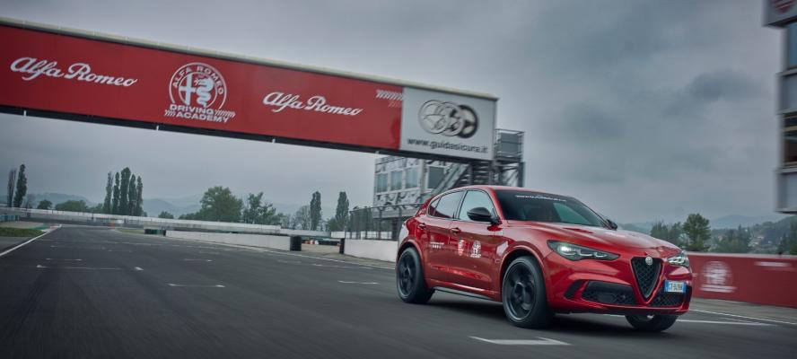 أكاديمية ألفا روميو للقيادة تكتب فصًلا جديدًا على حلبة سكوديريا دي أداميتش