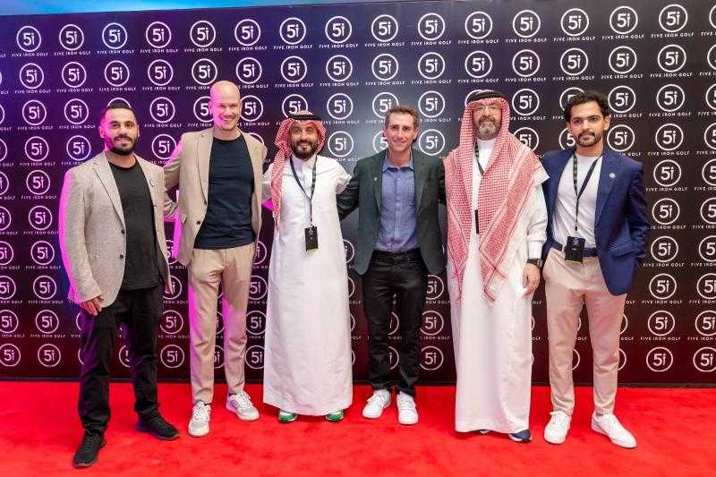 جولف السعودية تعلن افتتاح ”فايف آيرون جولف” في الرياض