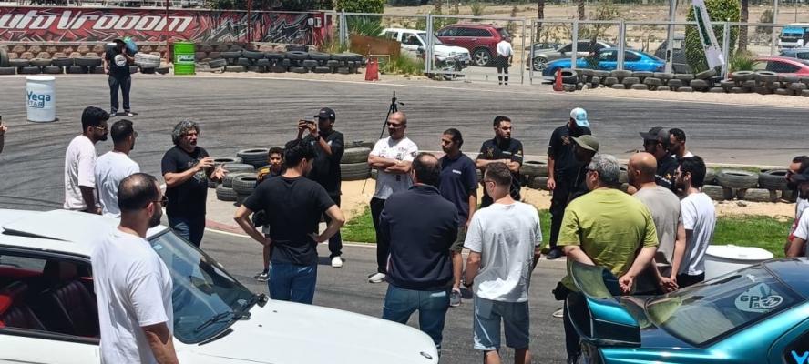 ”نادى السيارات” يختتم المعسكر التدريبى الثانى لبطولة ‏”DC3‎‏” لدريفت السيارات القياسية وفق معايير ‏”FIA”