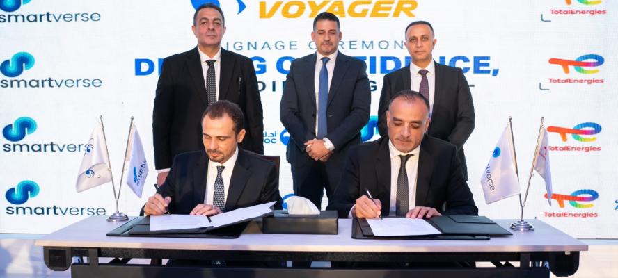 توتال إنرجيز أدنوك للتسويق توقع اتفاقية توزيع استراتيجية لمدة خمس سنوات مع مجموعة شركات سمارتڤرس لتعزيز انتشار زيوت أدنوك فويجر في مصر