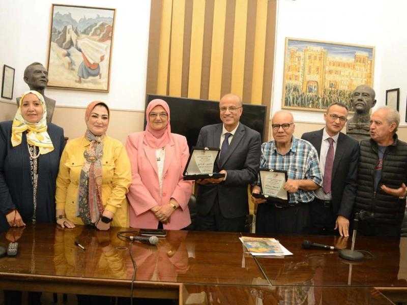 شعبة أدب الطفل باتحاد الكتاب تكرم الكاتبين أحمد زحام وحسين الزناتى
