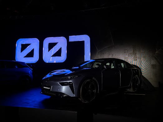4e9927924b77.jpg
